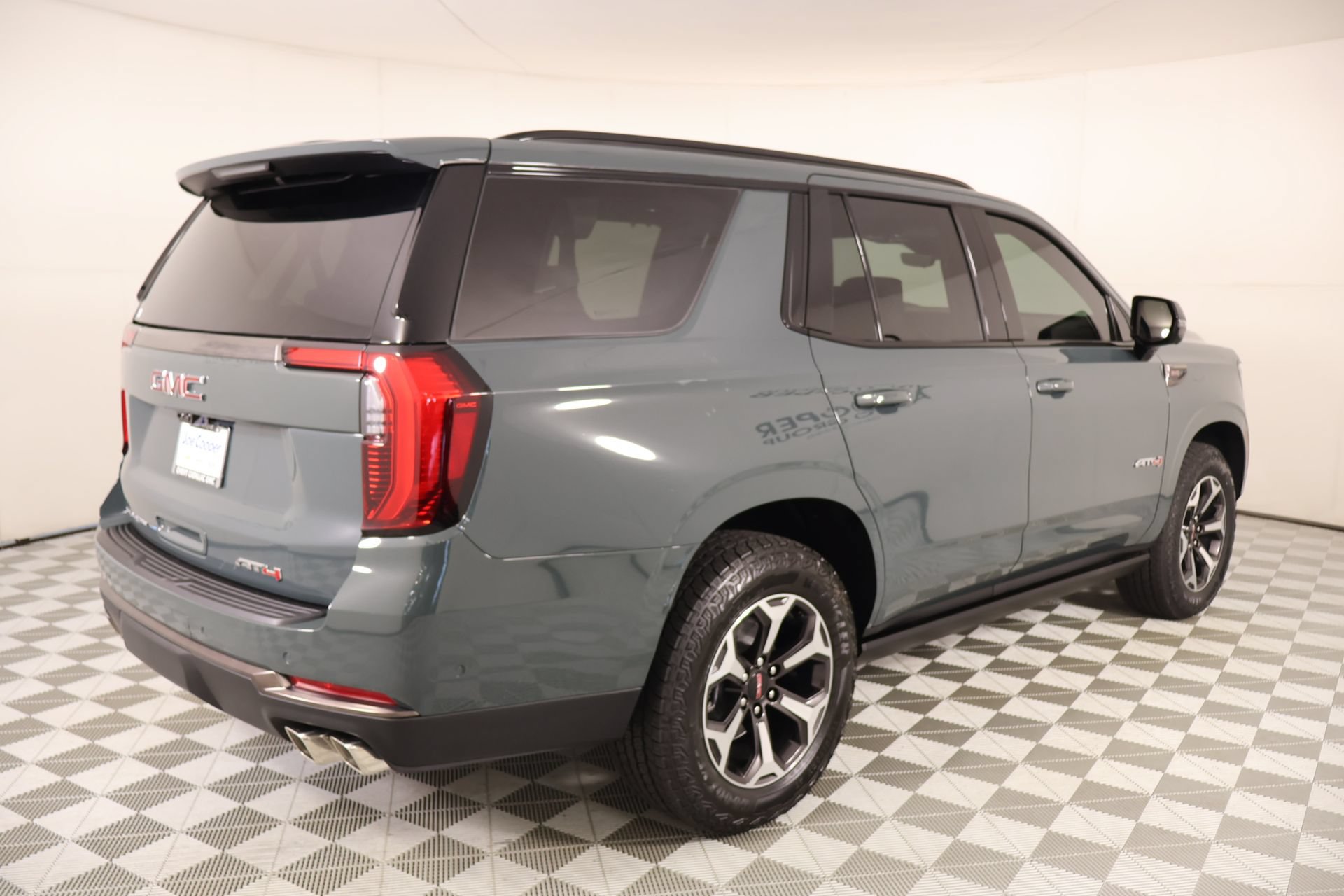 Used 2026 GMC Yukon AT4 Ultimate w/ LPO, Floor Liner Package AWD/4WD image 23