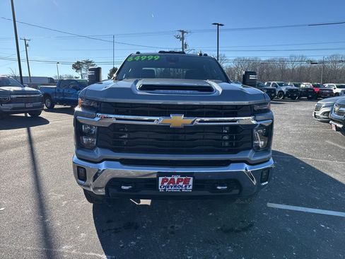 Used 2025 Chevrolet Silverado 2500 LT image 9