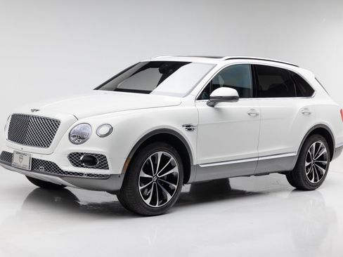Used 2017 Bentley Bentayga AWD/4WD image 13