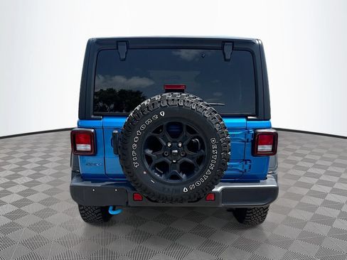 Used 2023 Jeep Wrangler Unlimited w/ Cold Weather Group AWD/4WD image 7