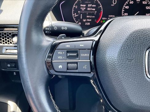 Used 2025 Honda Civic Sport image 22