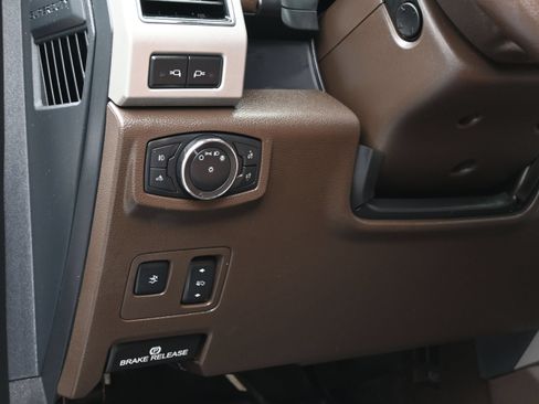 Used 2022 Ford F250 King Ranch w/ King Ranch Ultimate Package AWD/4WD image 23