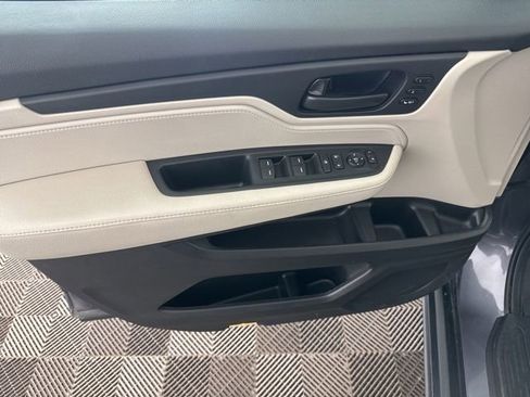 Certified 2025 Honda Odyssey EX-L image 22