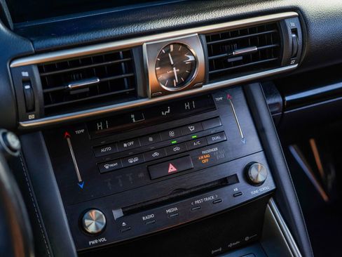 Used 2018 Lexus IS 300 AWD w/ Comfort Package image 22