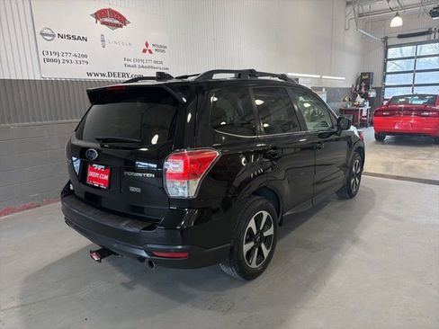 Used 2018 Subaru Forester 2.5i Limited image 3