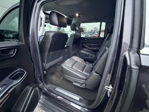 Used 2016 Chevrolet Suburban LT image 44