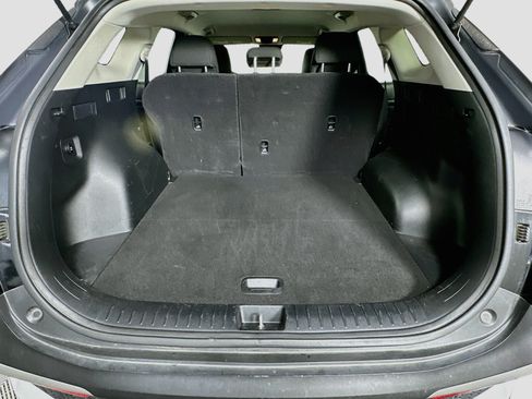 Used 2024 Kia Sportage LX FWD image 28