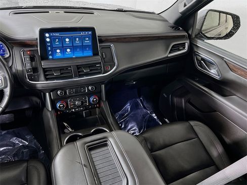 Used 2022 Chevrolet Suburban Z71 image 20
