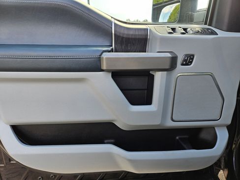Used 2022 Ford F350 Limited AWD/4WD image 14