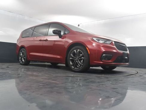 New 2026 Chrysler Pacifica Select image 39