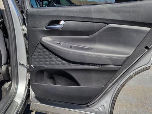 Used 2023 Hyundai Santa Fe SEL w/ Winter Weather Package image 38