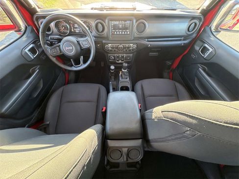 Used 2022 Jeep Gladiator Sport image 21