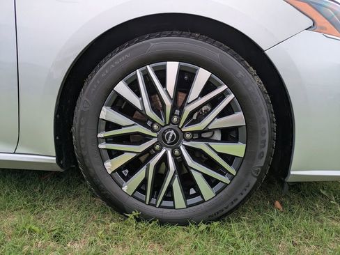 Certified 2023 Nissan Altima 2.5 SV image 12