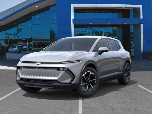 New 2026 Chevrolet Equinox EV LT image 33