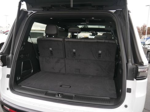 New 2026 Jeep Grand Wagoneer Limited image 8