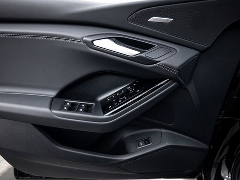 New 2025 Audi Q6 e-tron Premium Plus image 13