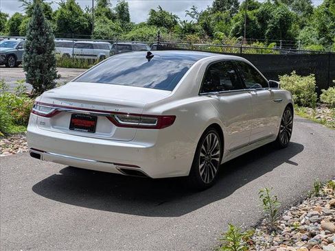 Used 2018 Lincoln Continental Reserve AWD/4WD image 5