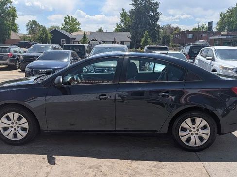 Used 2014 Chevrolet Cruze LS FWD image 8