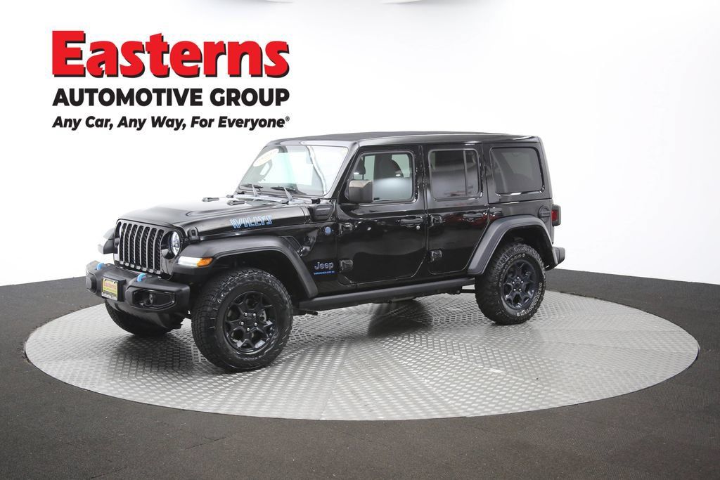 Used 2023 Jeep Wrangler Unlimited w/ Sun & Screen Package AWD/4WD image 57