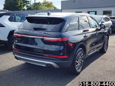 Used 2021 Lincoln Corsair AWD w/ Equipment Group 101A image 4