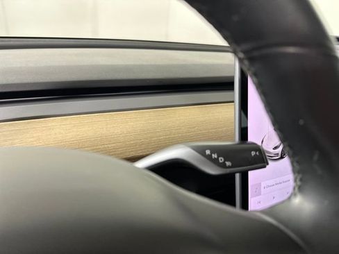 Used 2018 Tesla Model 3 Long Range image 17