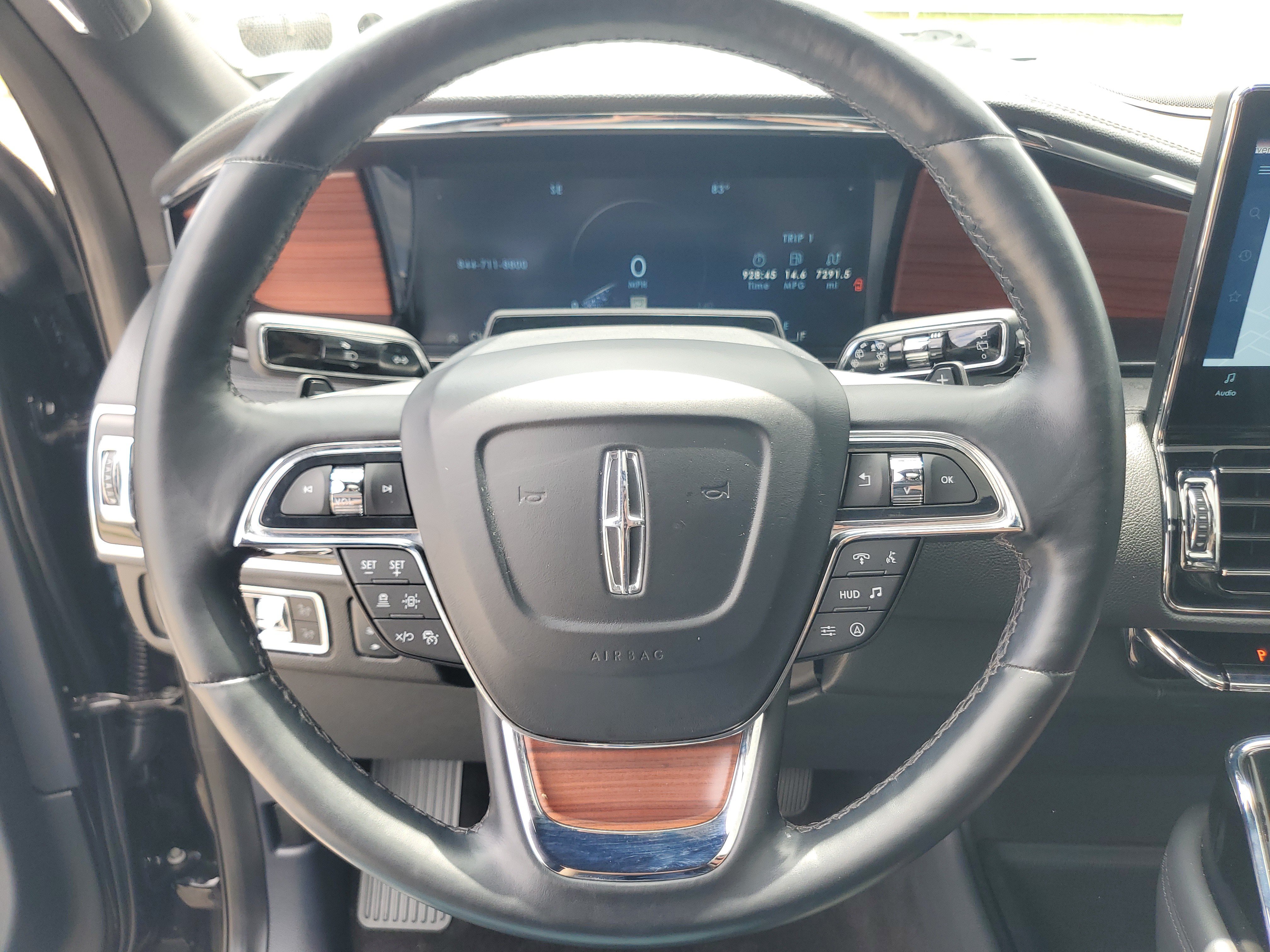 Certified 2024 Lincoln Navigator Reserve AWD/4WD image 14