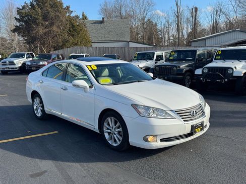 Used 2010 Lexus ES 350 image 3