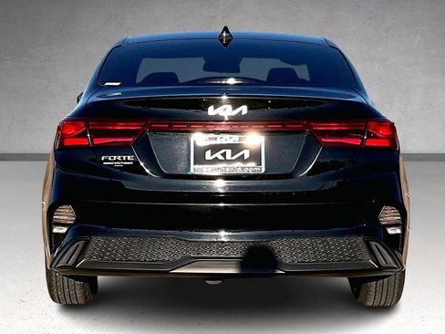 Certified 2023 Kia Forte LXS image 5