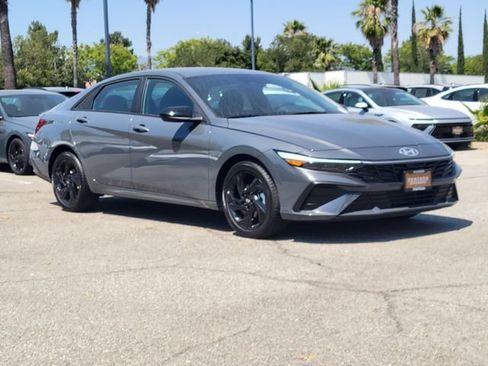 New 2026 Hyundai Elantra Sport FWD image 30