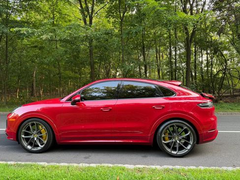 Used 2021 Porsche Cayenne GTS AWD/4WD image 13