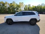 Used 2023 Jeep Cherokee Altitude Lux image 5