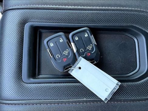 Used 2021 GMC Sierra 2500 AT4 w/ AT4 Premium Plus Package AWD/4WD image 35