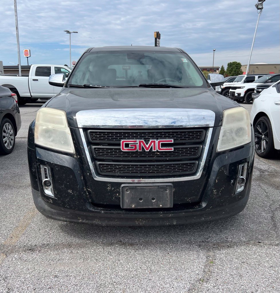 Used 2013 GMC Terrain SLE w/ LPO, Chrome Package FWD image 2