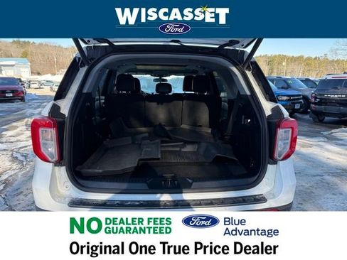 Certified 2022 Ford Explorer XLT w/ Equipment Group 202A image 12