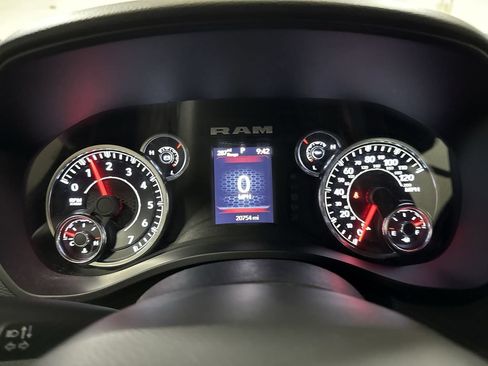 Used 2025 RAM 1500 Big Horn AWD/4WD image 12