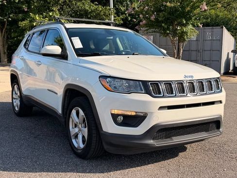 Used 2019 Jeep Compass Latitude w/ Safety & Security Group FWD image 7
