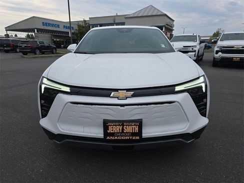 New 2025 Chevrolet Blazer EV LT image 10