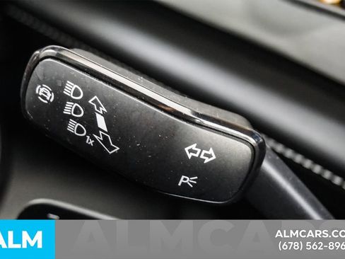 Used 2025 Volkswagen Atlas SE image 31