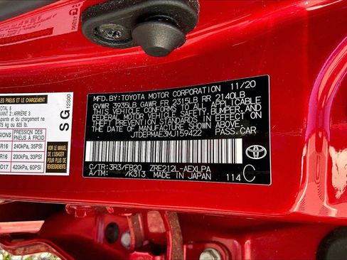 Used 2021 Toyota Corolla LE image 3