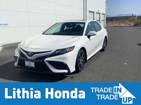 Used 2024 Toyota Camry SE w/ Blackout Package (TMS) AWD/4WD image 1