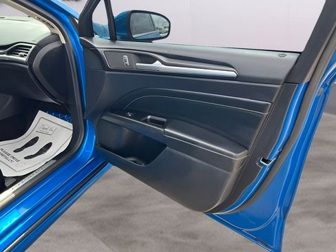 Used 2020 Ford Fusion Titanium image 20