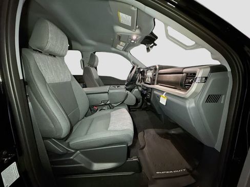 New 2026 Ford F350 XLT w/ XLT Premium Package image 31