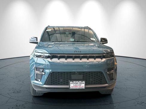 New 2026 Jeep Grand Wagoneer L 4WD image 7