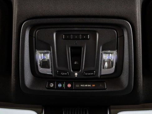 Used 2025 Chevrolet Silverado 2500 High Country image 28