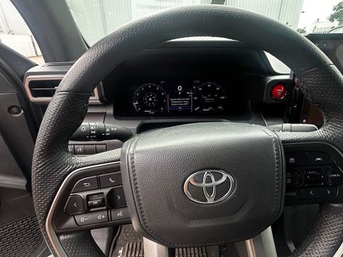 Certified 2025 Toyota Tacoma TRD Sport AWD/4WD image 6