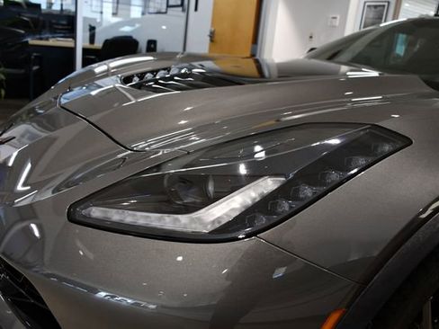 Used 2015 Chevrolet Corvette Z06 w/ Z07 Performance Package image 10