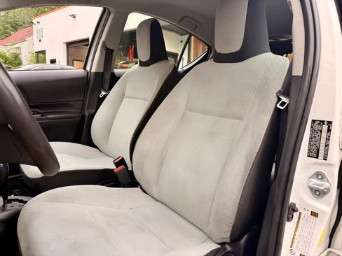 Used 2017 Toyota Prius C One FWD image 13