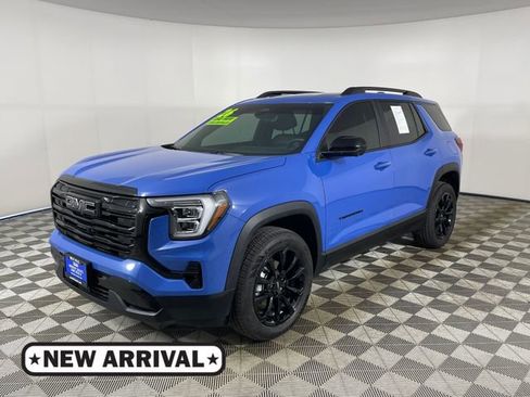 Used 2026 GMC Terrain Elevation w/ Elevation Premium Package image 1