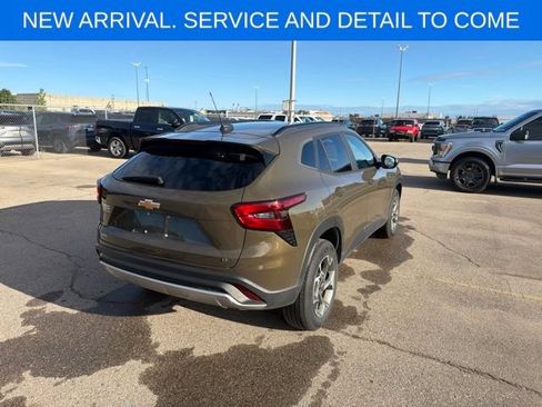 Certified 2024 Chevrolet Trax LT w/ Driver Confidence Package FWD image 10
