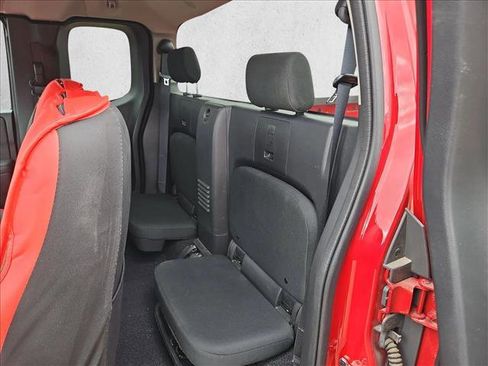 Used 2024 Nissan Frontier S w/ Technology Package image 11